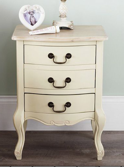 lily-manor-lemaire-3-drawer-bedside-table